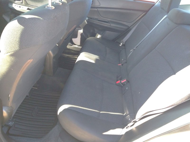 2013 Subaru Impreza 2.0i sedan. l